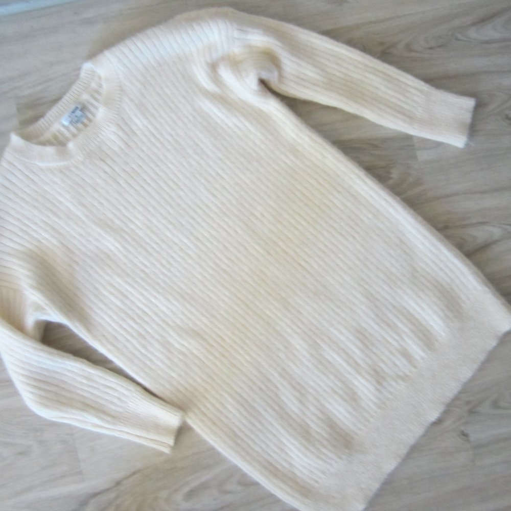 Fashion Nova - Szs - Cream Colored Sweater